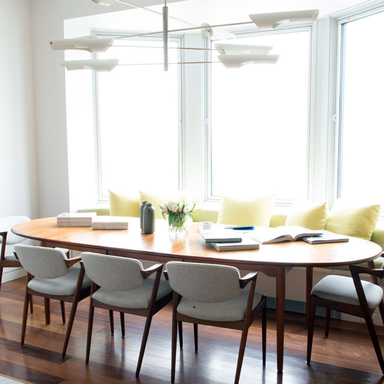 Contemporary apartment